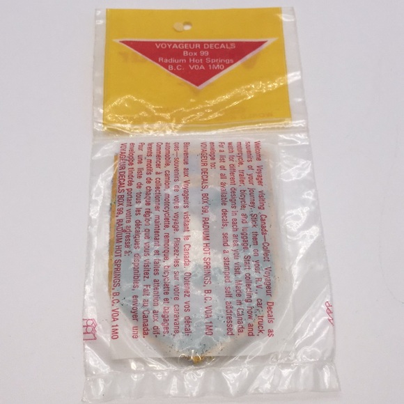 Yoho Park Takakkaw Falls Badge Patch Souvenir - Picture 4 of 6